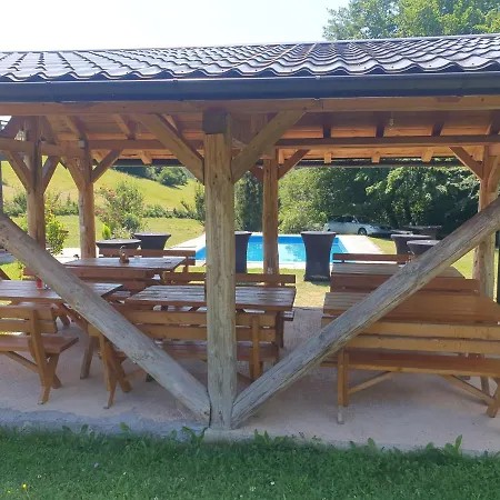 Vikendica Cican Holiday home