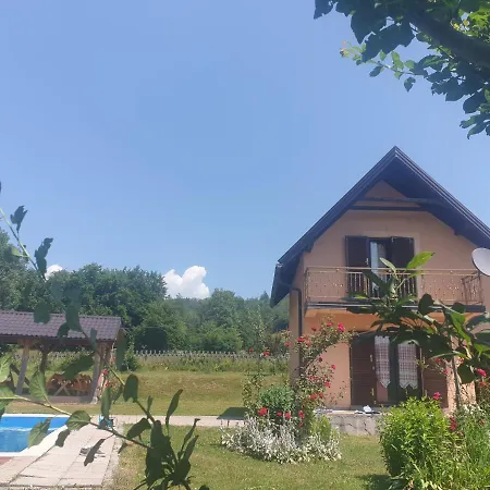 Holiday home Vikendica Cican *